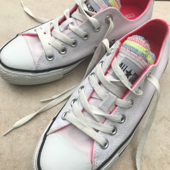 Converse Shoes - Converse Tennies size 7